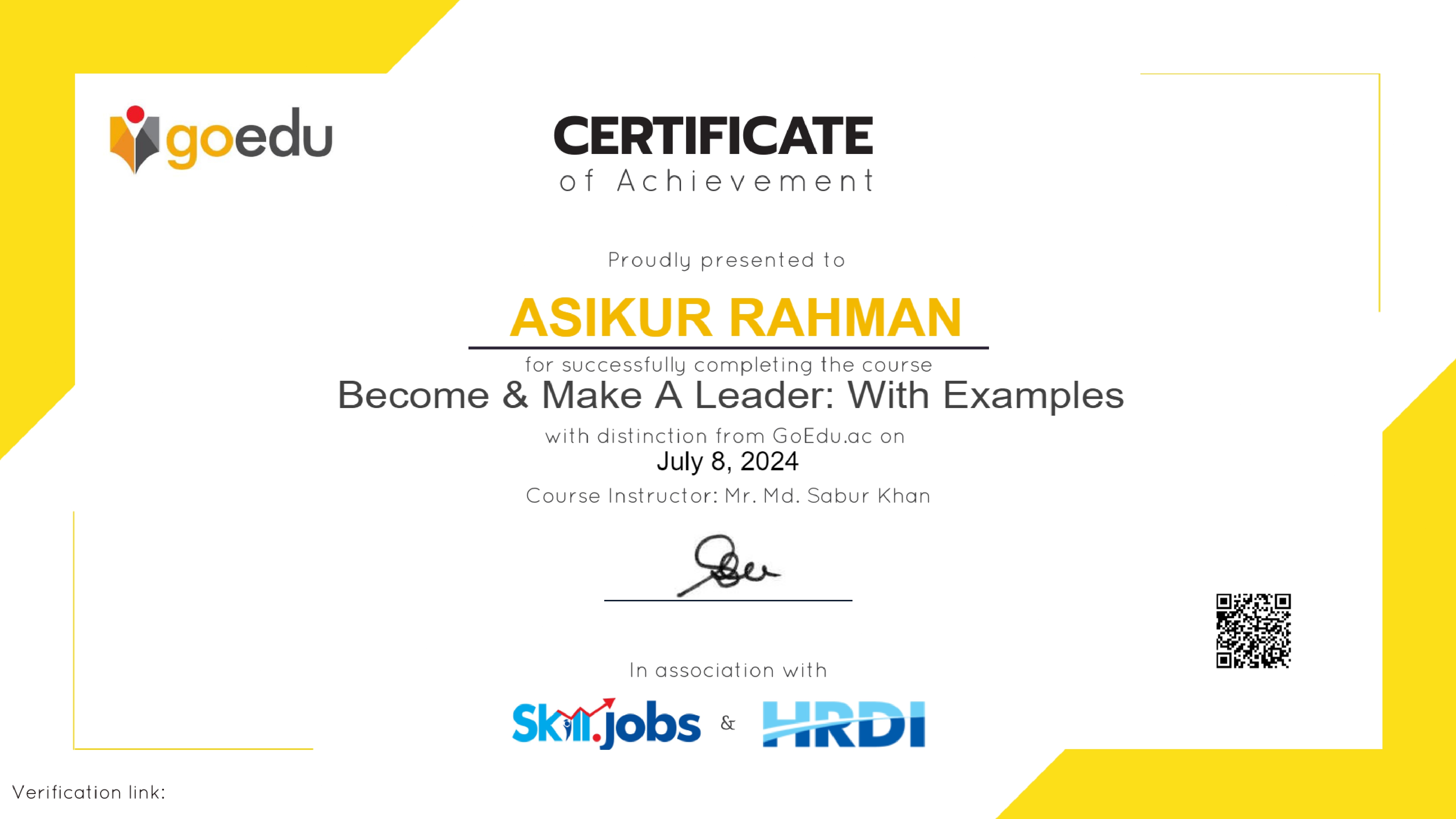 Become & Make A Leader: With Examples